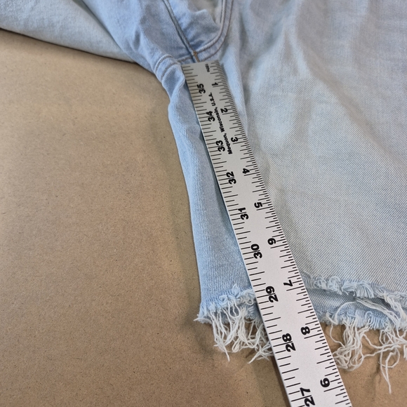 Madewell Women's Light Blue Jean Shorts with Frayed Hem - Picture 3 of 11